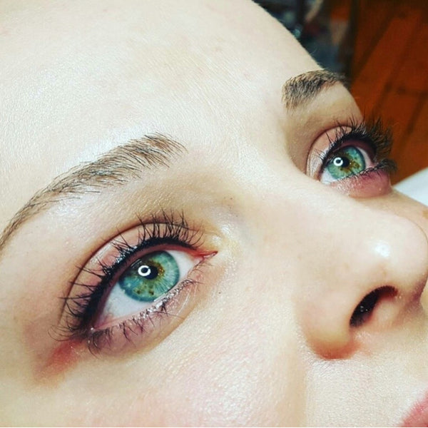 Kosmetisk pigmentering av ögonliner